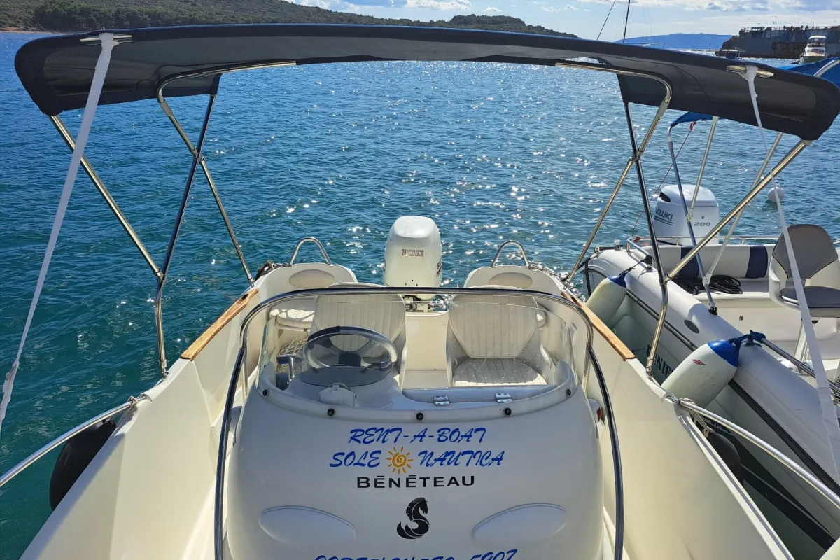 Beneteau Flyer 550 boat rental in Cres, photo 4