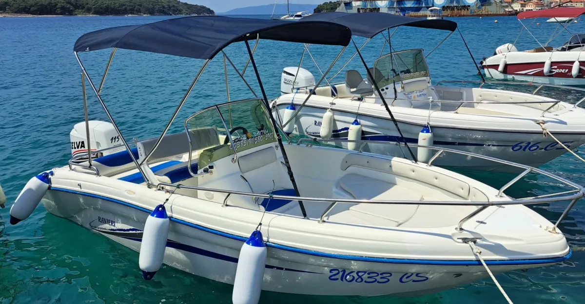 Ranieri 19 boat rental in Cres