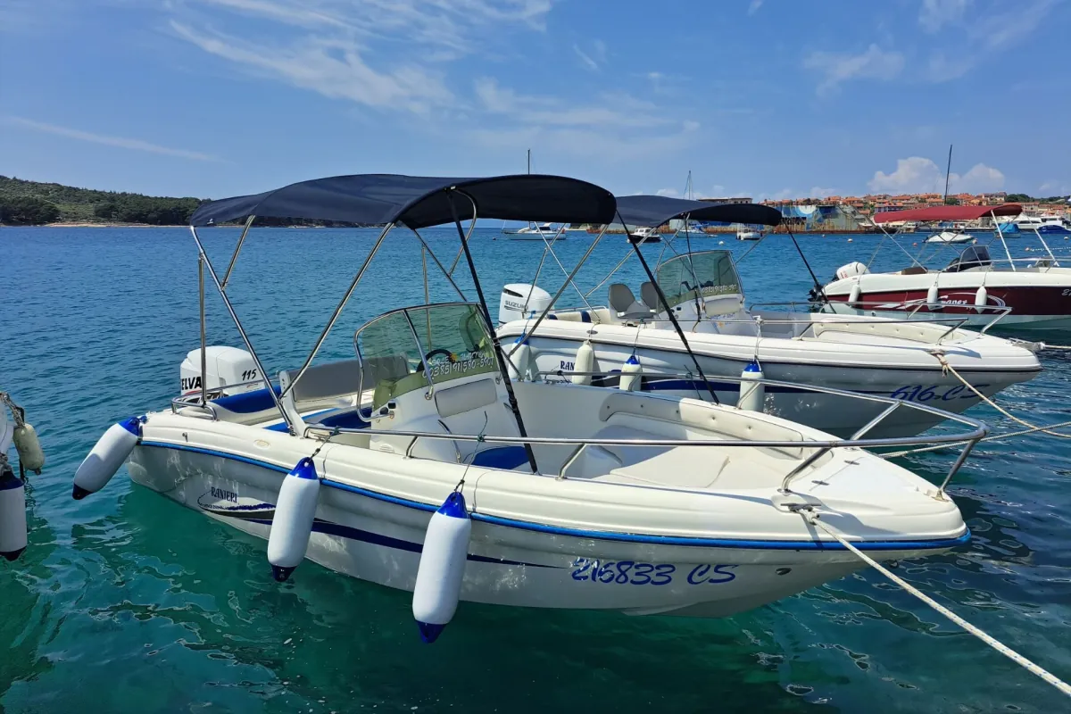 Ranieri 19 boat rental in Cres, photo 2