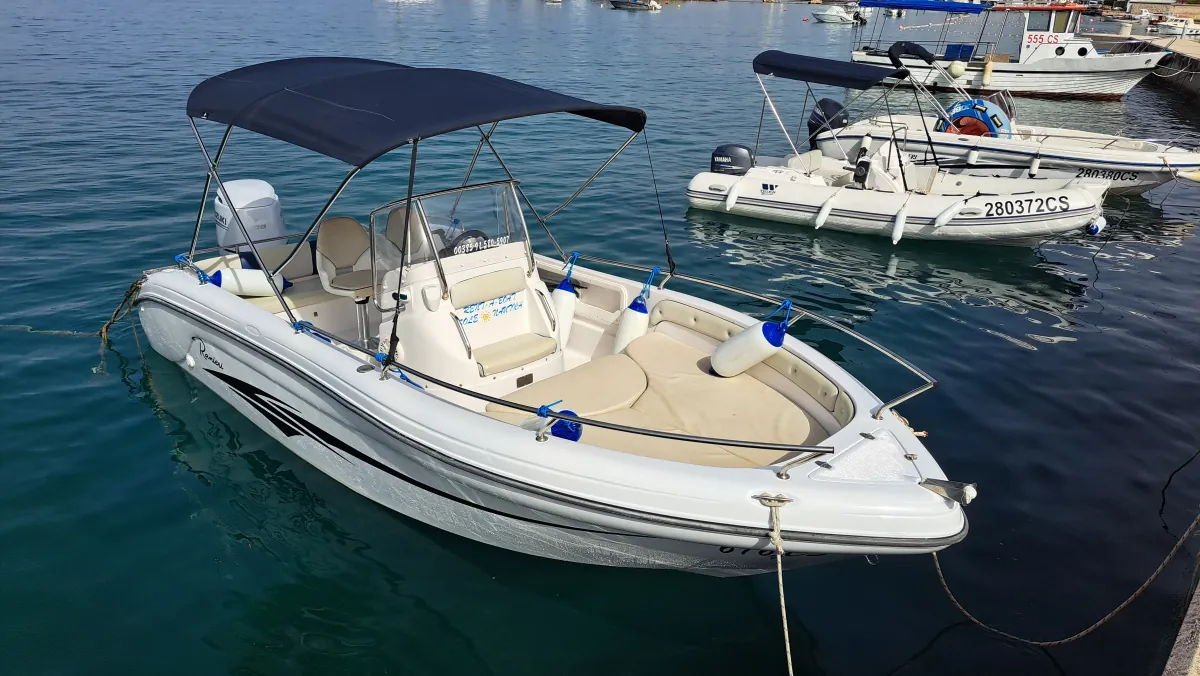 Ranieri Stargate boat rental in Cres, photo 5