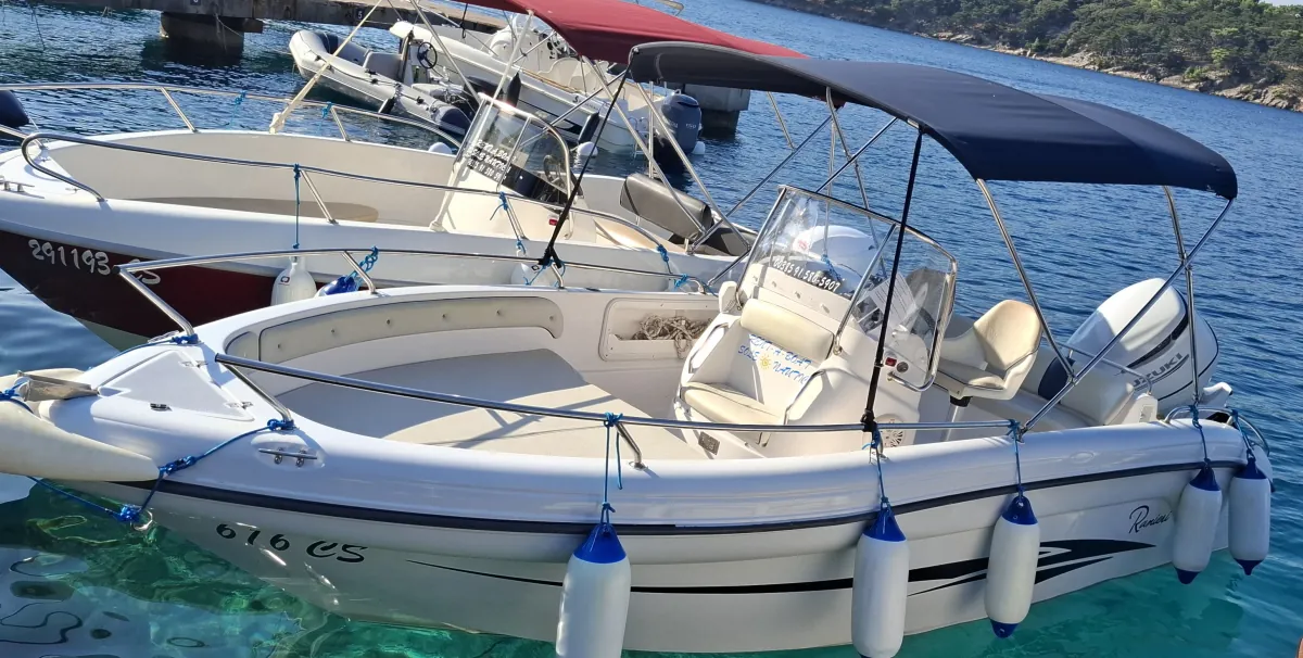 Ranieri Stargate boat rental in Cres, photo 7