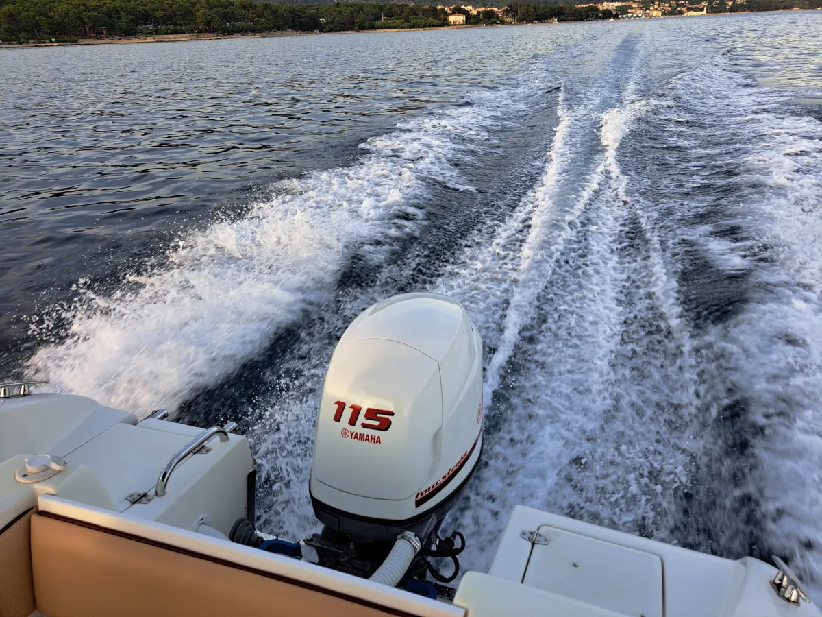 Saver 19 boat rental in Cres