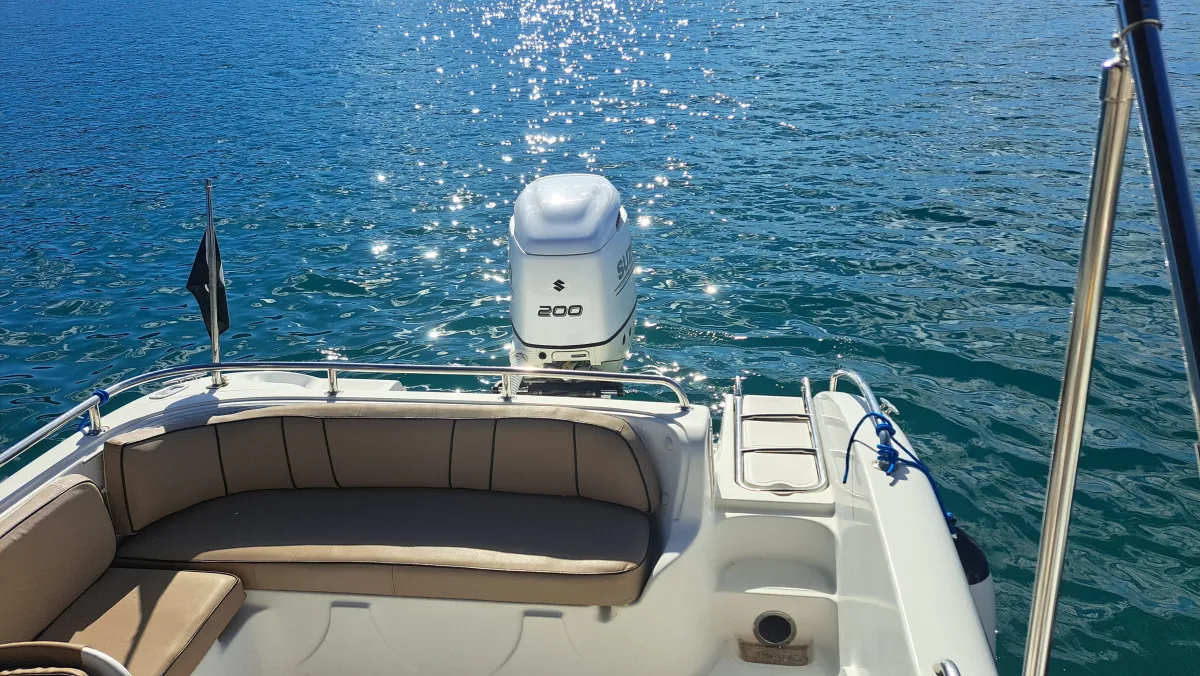 Ranieri Voyager 22 boat rental in Cres, photo 2