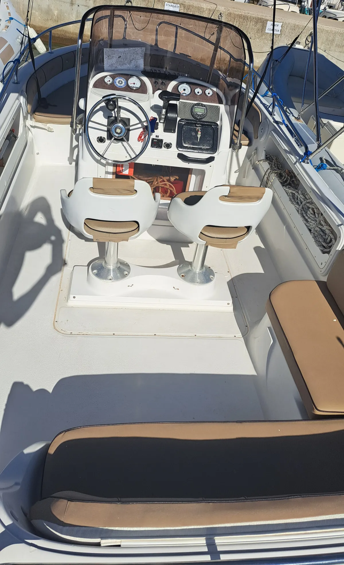 Ranieri Voyager 22 boat rental in Cres, photo 3